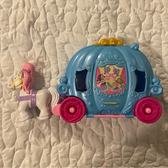 Disney Princess Cinderella’s Dancing Carriage Little People NO PEOPLE INCLUDED - Picture 1 of 5